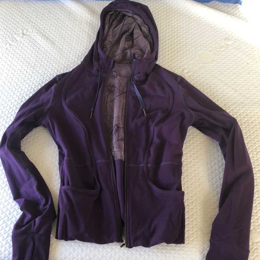 Lulu lemon reversible hooded jacket size six